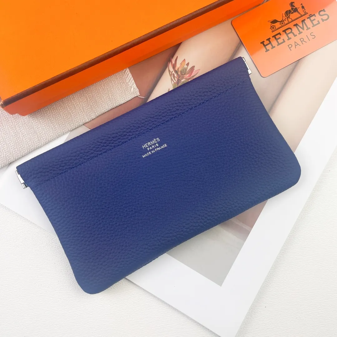 Hermès new model【Hermes】💰180 💋New first-layer cowhide wallet 💋Soft touch, magnetic buckle opening and closing 💋Material: imported togo cowhide 💋Size: 19*11 CM 💋Model: 6911