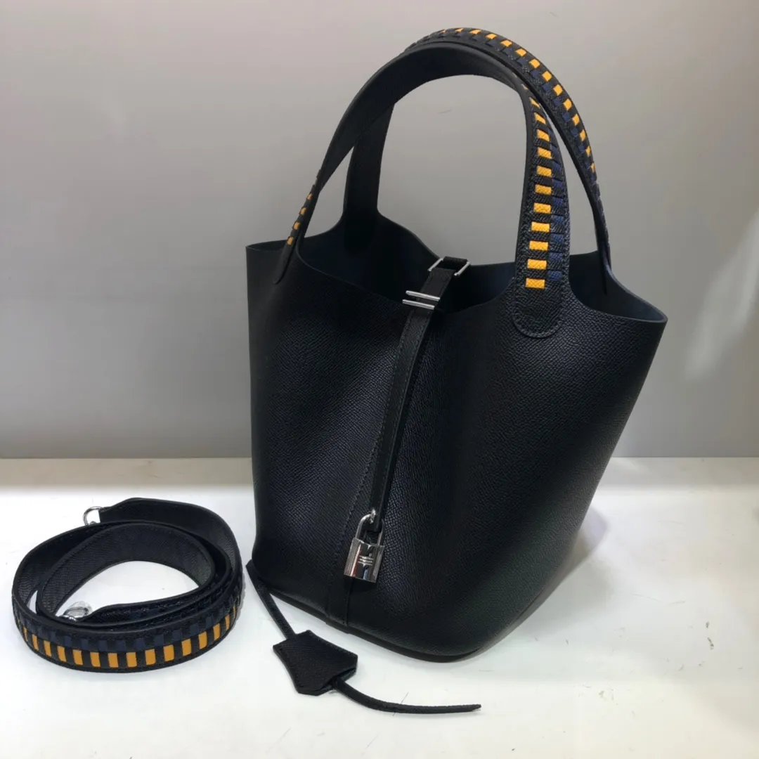 Running price💰760👉Hermes Epsom palm print vegetable basket color block braided wrist 🌺top calfskin original leather😈 size 20/20/16