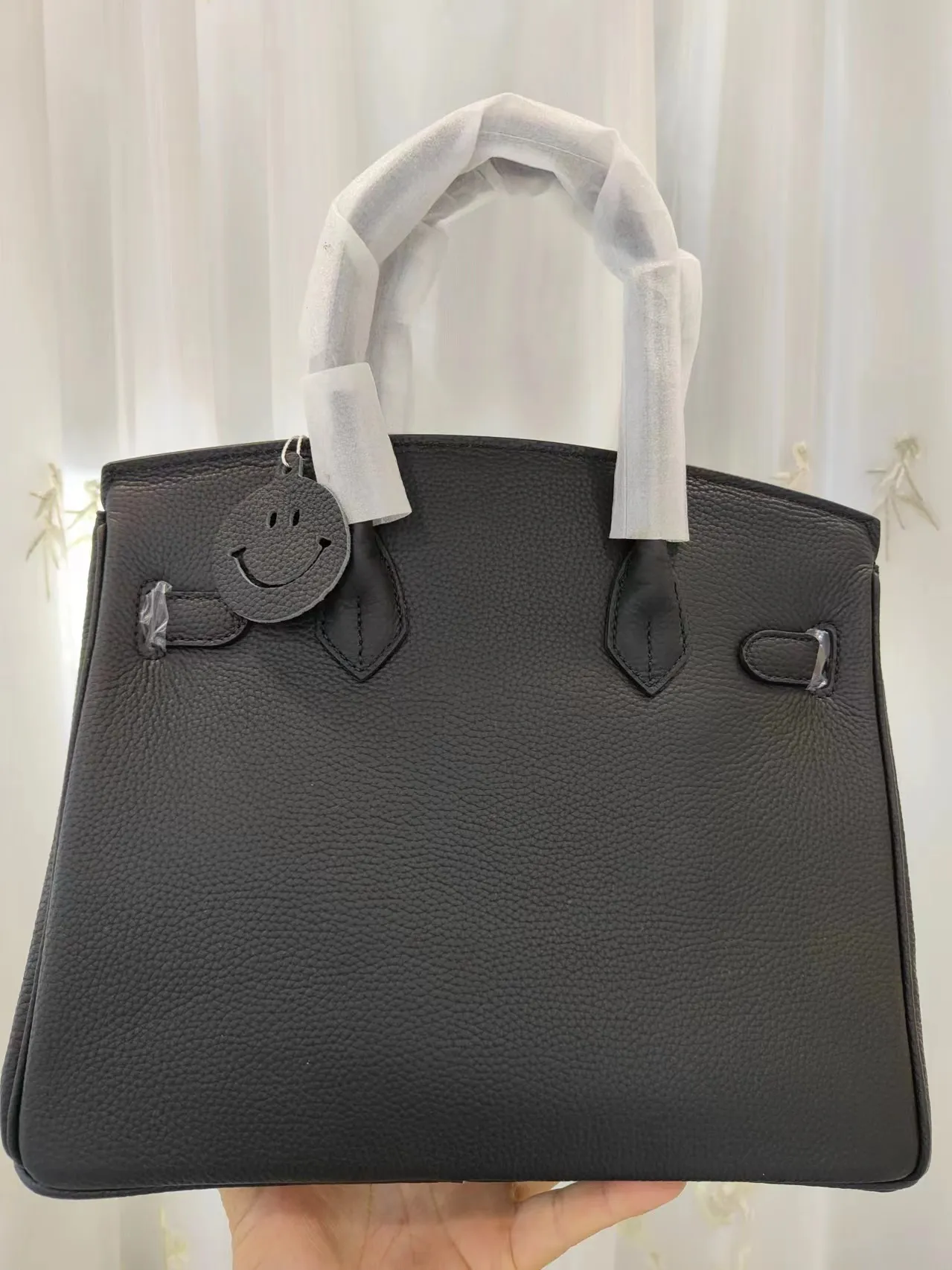 760💰,💥Hermès🐴🐴🏇🏇🚴🏻🚴🏻Horse carriage/Hermes💥Official classic production💋Birkin bag💋Original quality coming👉Using imported pebbled cowhide leather👑 Equipped with pure 24k hardware💎Excellent workmanship👏👏Legendary slow work and meticulous work💓Real pictures taken💓There is no best, only better [smile], size 30-22-16cm