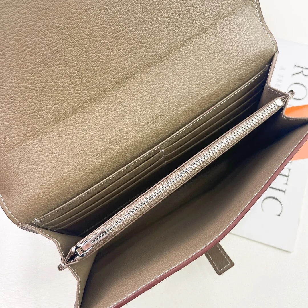 HERMES official website new model 💰300 New H Passant Toutenmainte Epsom calfskin long wallet Model: 951 palm print - Sheath "H passant" opening and closing - Zipper coin purse - Pocket with original OEM code inside - Can store passport or large-size mobile phone Metal texture: palladium plated Dimensions: length 20.8 × width 12.4 × thickness 2.7 cm