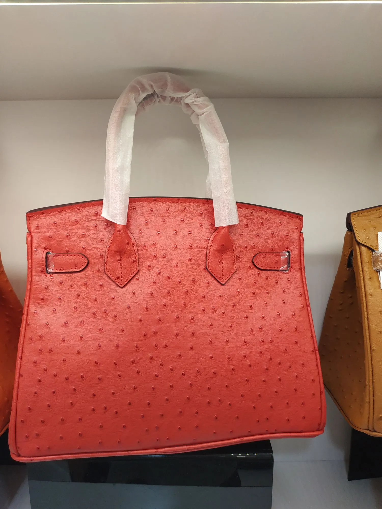 Factory release price: 720💰👏👏A hot product is here. 💃💃Hermes/Hermes👑Official classic production👑Platinum ostrich pattern👑Original quality imported ostrich pattern original first-layer cowhide, [] with pure 24k original hardware Size: 30*22*16cm [Sun] The workmanship is amazing; the legendary slow workmanship is meticulous and the real picture is taken 👉👉Note: Own factory, real picture