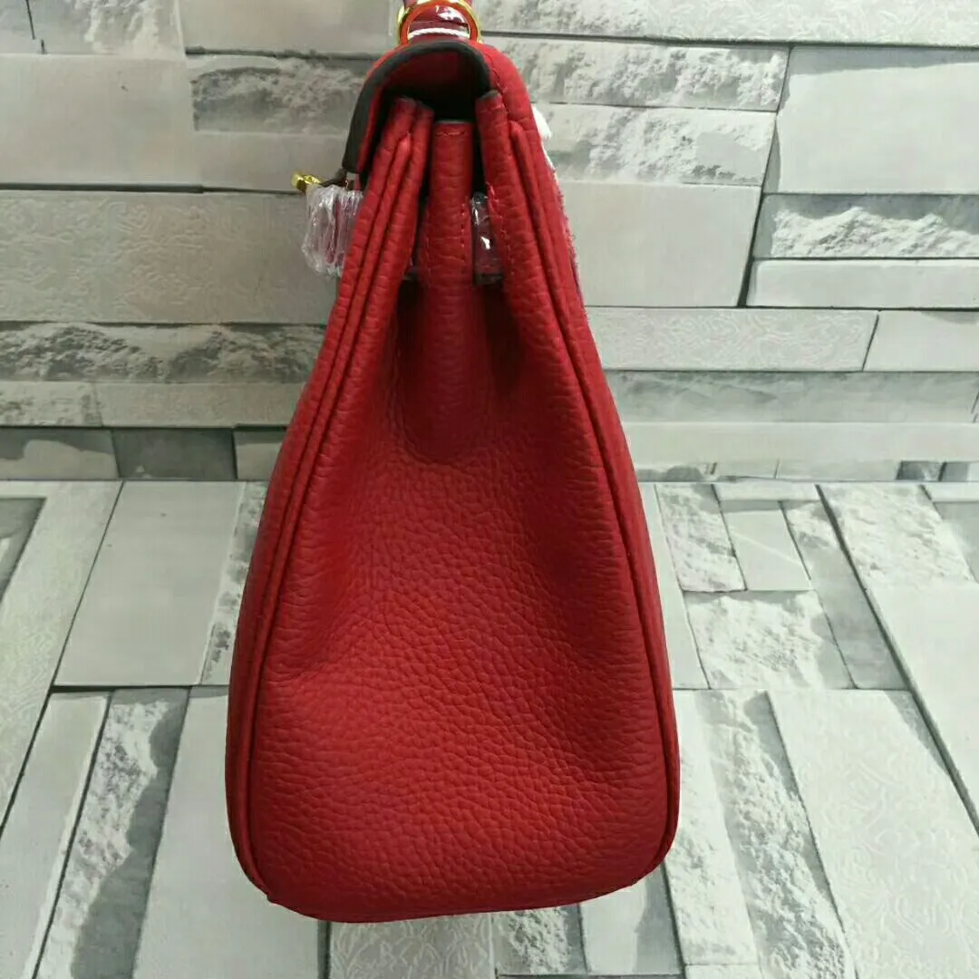 High quality 🅿️P600/P640/P680😀Classic models are sold every day🉐Hermès Kelly pebbled soft cowhide🐂Upgraded quality❤️Soft feel, fine workmanship, good-looking style, versatile all year round! Quality Guaranteed Taste ❗️ 3 sizes small 25cm; medium 28cm; large 32cm