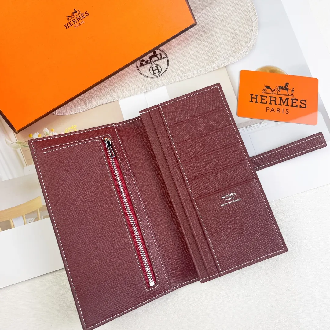 HERMES new model 💰280 New H Passant Toutenmainte Epsom calfskin long wallet Model: 953 - Sheath "H passant" opening and closing - Zippered coin purse - Pocket with original OEM code inside - Metal texture: palladium plated Dimensions: Length 17.5 × Width 9 cm