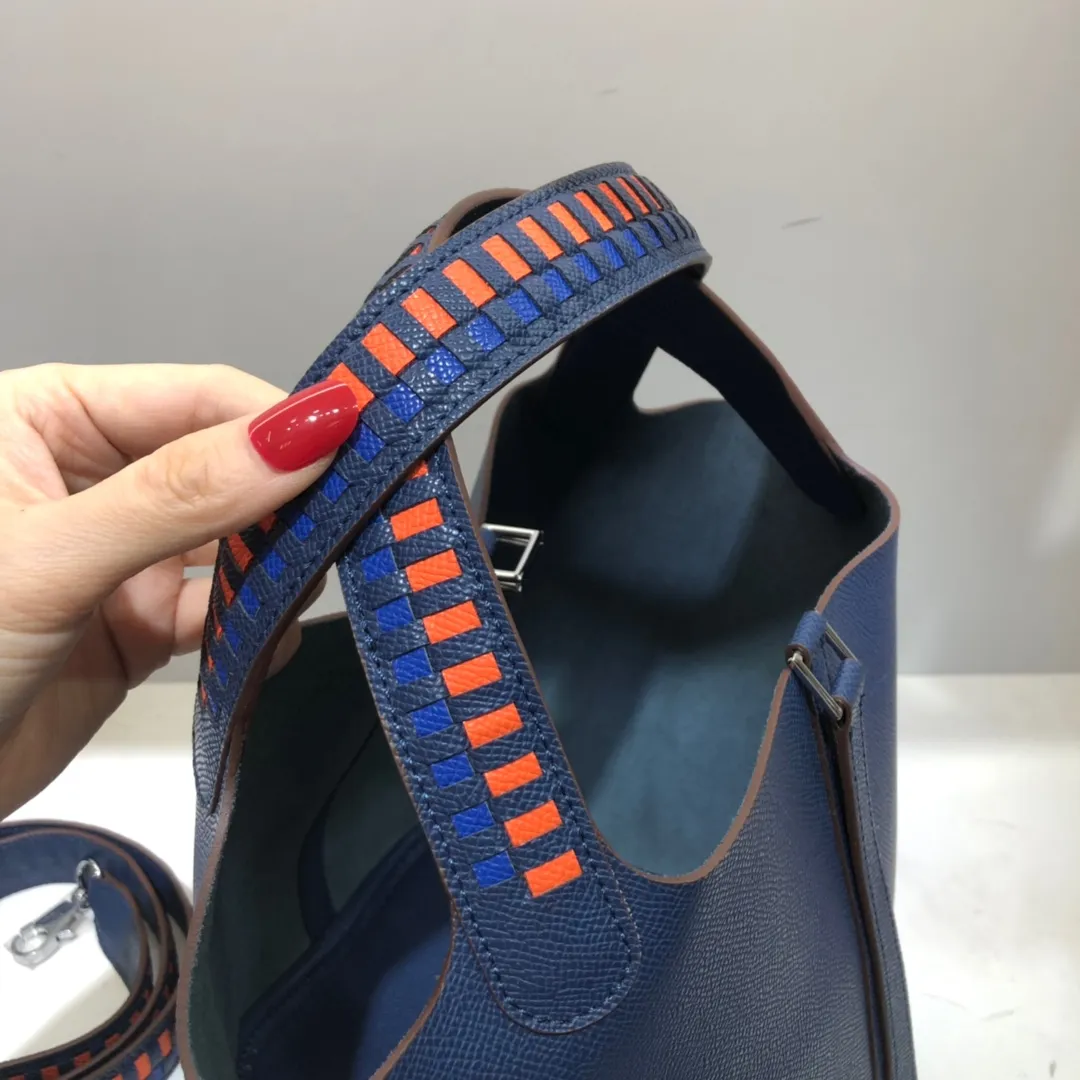 Running price💰760👉Hermes Epsom palm print vegetable basket color block braided wrist 🌺top calfskin original leather😈 size 20/20/16
