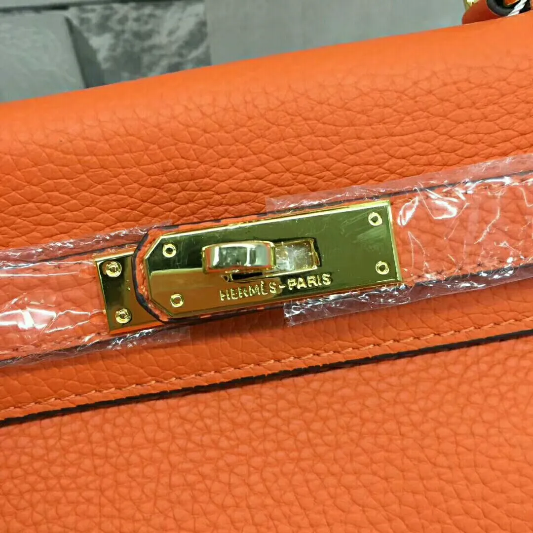 High quality 🅿️P600/P640/P680😀Classic models are sold every day🉐Hermès Kelly pebbled soft cowhide🐂Upgraded quality❤️Soft feel, fine workmanship, good-looking style, versatile all year round! Quality Guaranteed Taste ❗️ 3 sizes small 25cm; medium 28cm; large 32cm