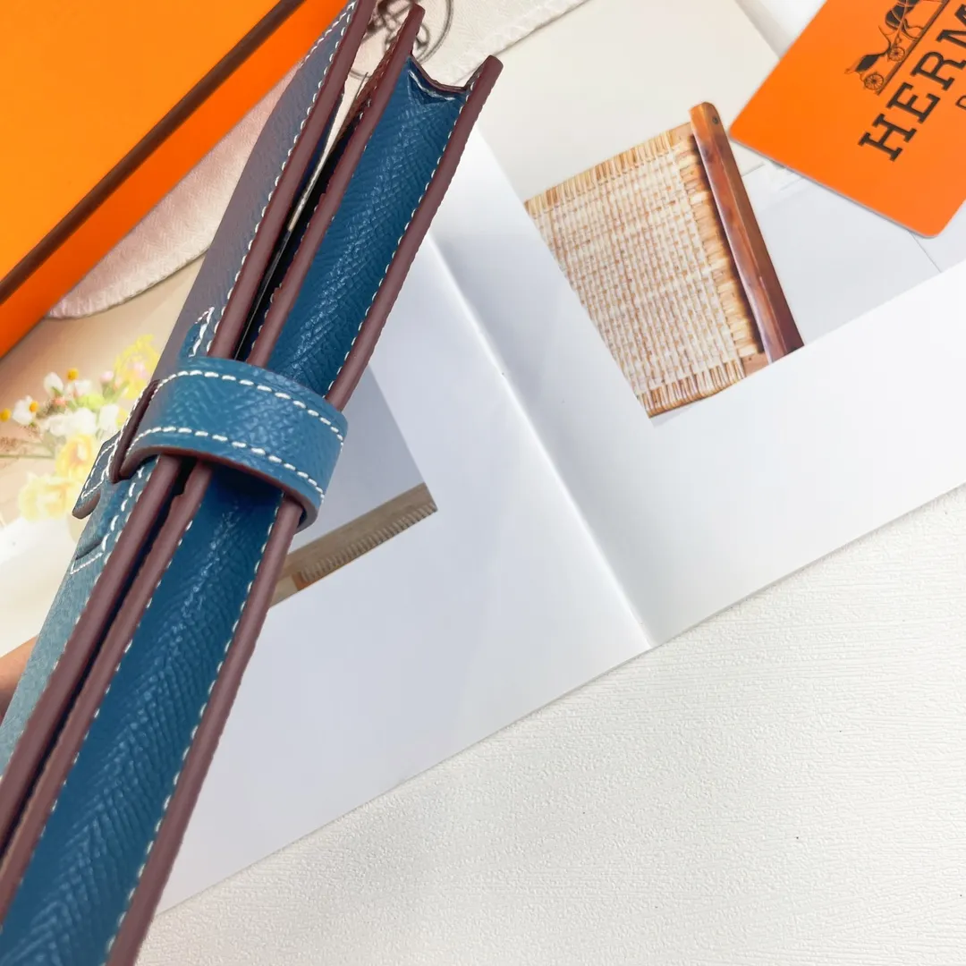 HERMES new model 💰280 New H Passant Toutenmainte Epsom calfskin long wallet Model: 953 - Sheath "H passant" opening and closing - Zippered coin purse - Pocket with original OEM code inside - Metal texture: palladium plated Dimensions: Length 17.5 × Width 9 cm