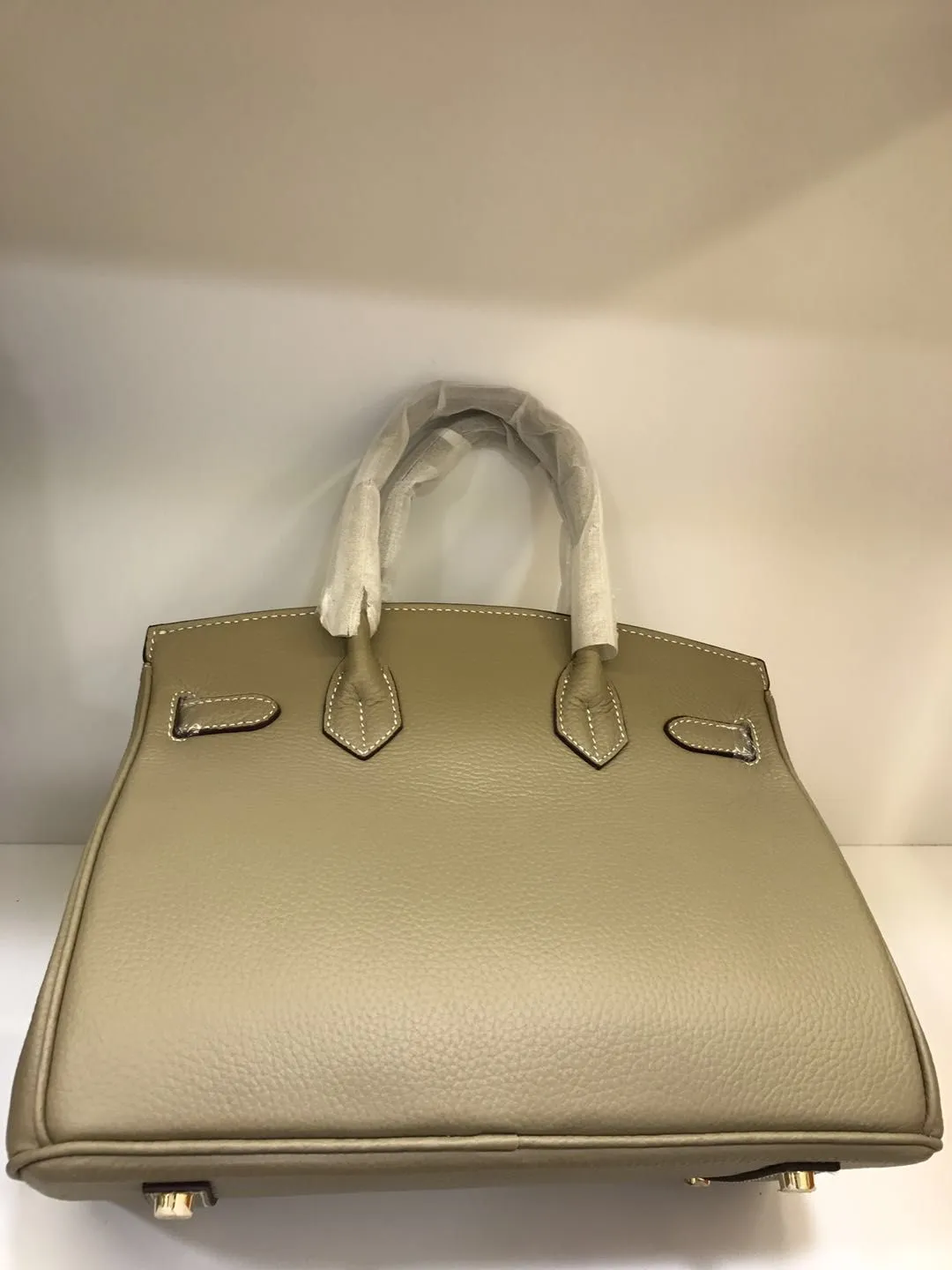 760💰,💥Hermès🐴🐴🏇🏇🚴🏻🚴🏻Horse carriage/Hermes💥Official classic production💋Birkin bag💋Original quality coming👉Using imported pebbled cowhide leather👑 Equipped with pure 24k hardware💎Excellent workmanship👏👏Legendary slow work and meticulous work💓Real pictures taken💓There is no best, only better [smile], size 30-22-16cm