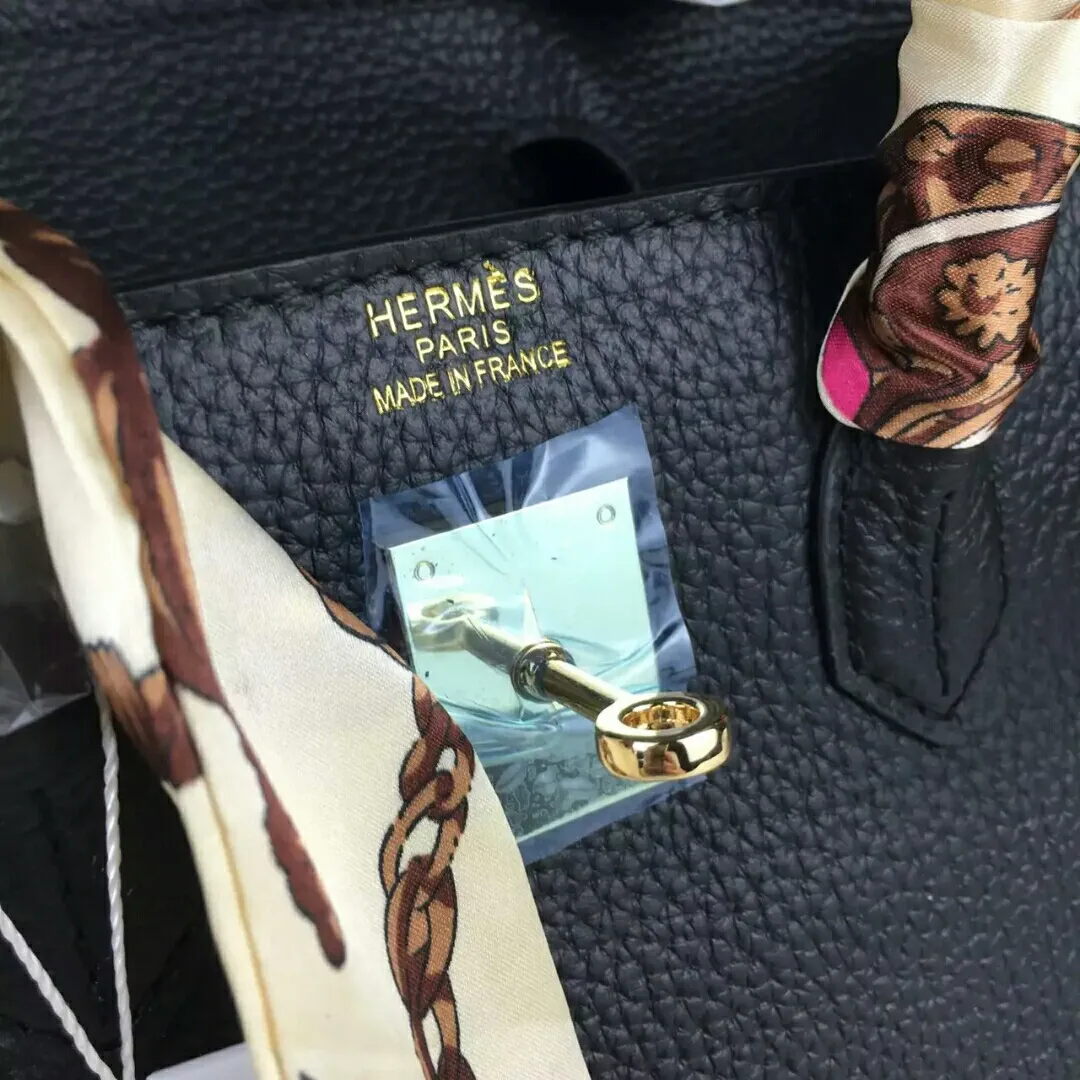 Batch: Small 600💰, Medium 680💰, Large 700💰, 💥Hermes/Hermes💥Official classic production💋Birkin bag💋Original quality coming👉Using imported pebbled cowhide leather👑 Equipped with pure 24k hardware💎Excellent workmanship👏👏Legendary slow work and careful work💓Real pictures💓There is no best, only better [smile], size: large 35-26-18, medium 30-22-16, small 25-20-14cm