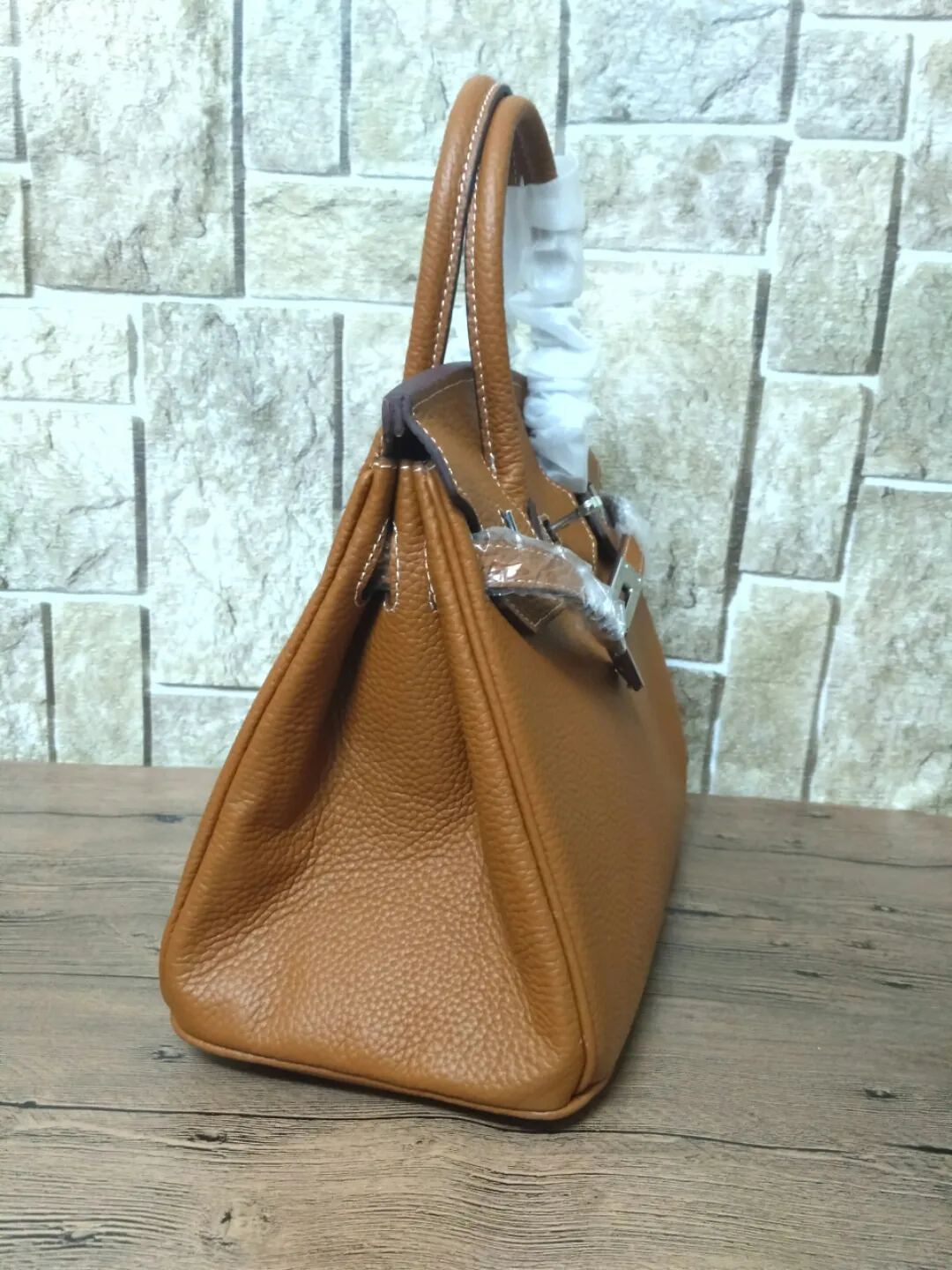 700💰, silver buckle, 💥Hermes/Hermes💥Official classic production💋Birkin bag💋Original quality coming👉Made of imported pebbled cowhide leather👑With pure 24k hardware💎Excellent workmanship👏👏Legendary slow work and meticulous work💓Real pictures💓There is no best, only better! Size 30-22-16cm