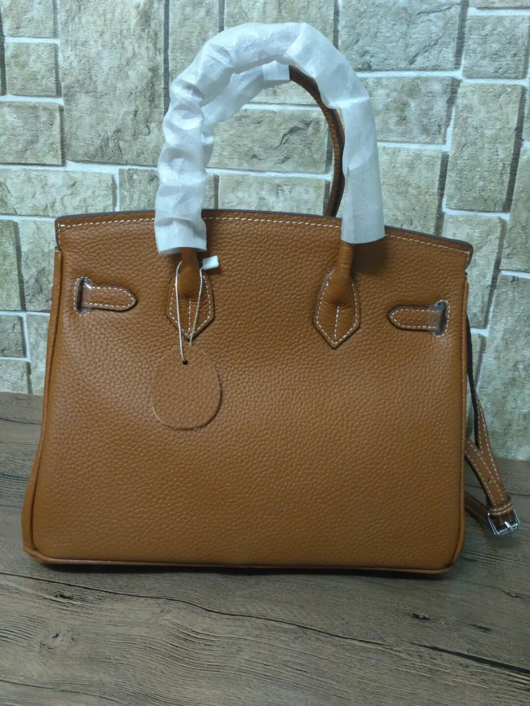 700💰, silver buckle, 💥Hermes/Hermes💥Official classic production💋Birkin bag💋Original quality coming👉Made of imported pebbled cowhide leather👑With pure 24k hardware💎Excellent workmanship👏👏Legendary slow work and meticulous work💓Real pictures💓There is no best, only better! Size 30-22-16cm