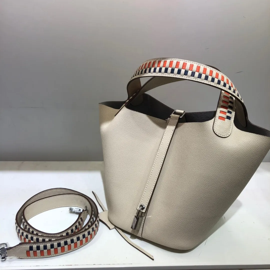 Running price💰760👉Hermes Epsom palm print vegetable basket color block braided wrist 🌺top calfskin original leather😈 size 20/20/16