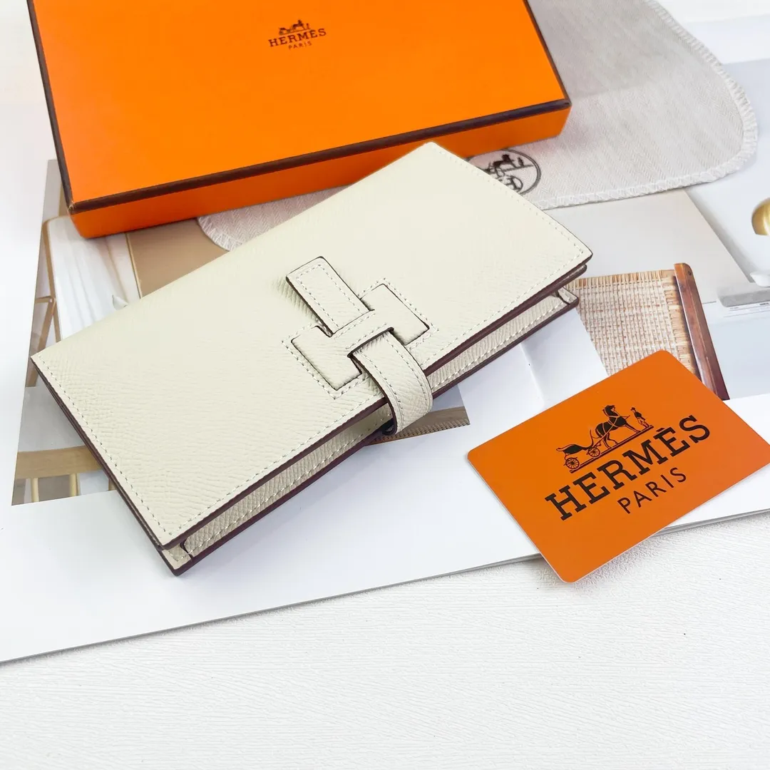 HERMES new model 💰280 New H Passant Toutenmainte Epsom calfskin long wallet Model: 953 - Sheath "H passant" opening and closing - Zippered coin purse - Pocket with original OEM code inside - Metal texture: palladium plated Dimensions: Length 17.5 × Width 9 cm