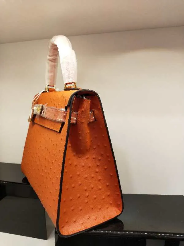 720💰🎉🎉🎉Kelly style ostrich pattern cowhide has arrived, picture color, size: 28X12X21.5. Can be carried cross-body, fine workmanship, [seduce][seduce][rose][rose][coffee][coffee]