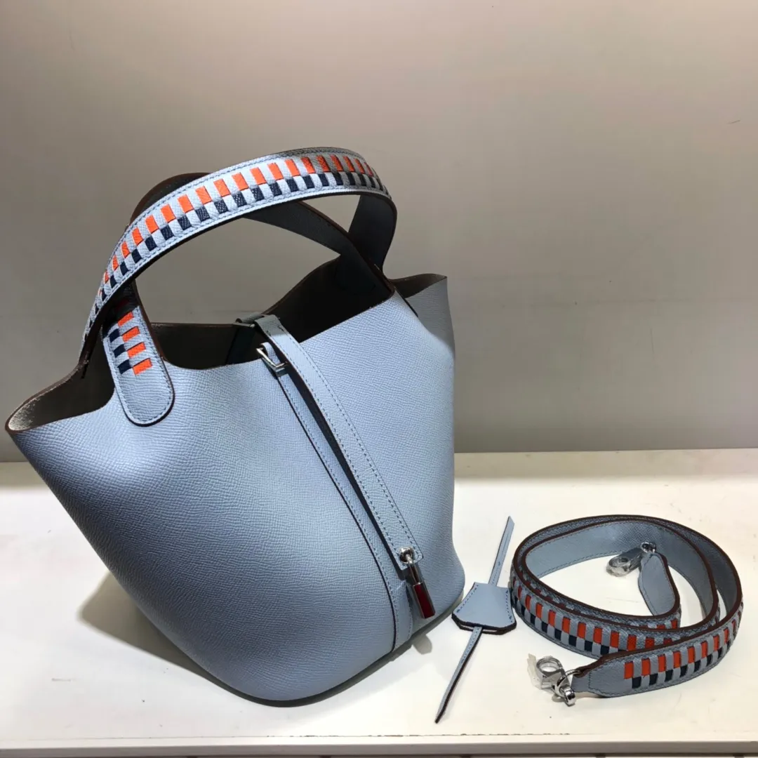 Running price💰760👉Hermes Epsom palm print vegetable basket color block braided wrist 🌺top calfskin original leather😈 size 20/20/16