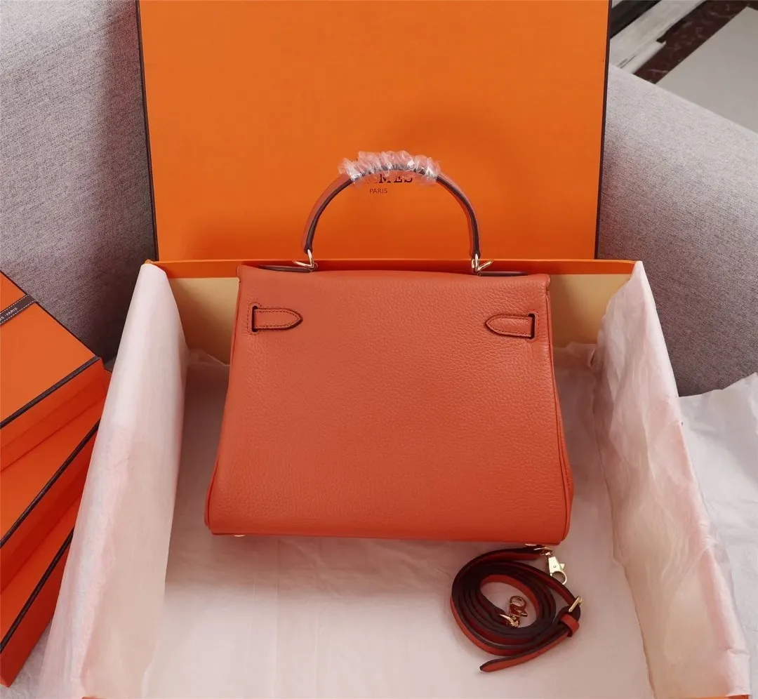 All Categories Official Website "Brand Women's Bags" Women's Bags 💙 Hermes 2022 Official New Hermes Kelly Original Princess Bag Original Calfskin Outside Sheepskin Goat Pattern Wholesale Small Size 58002700 Medium Size 58002900 Large Size 58003200 High Quality Size: Small 25CM Medium 28CM
