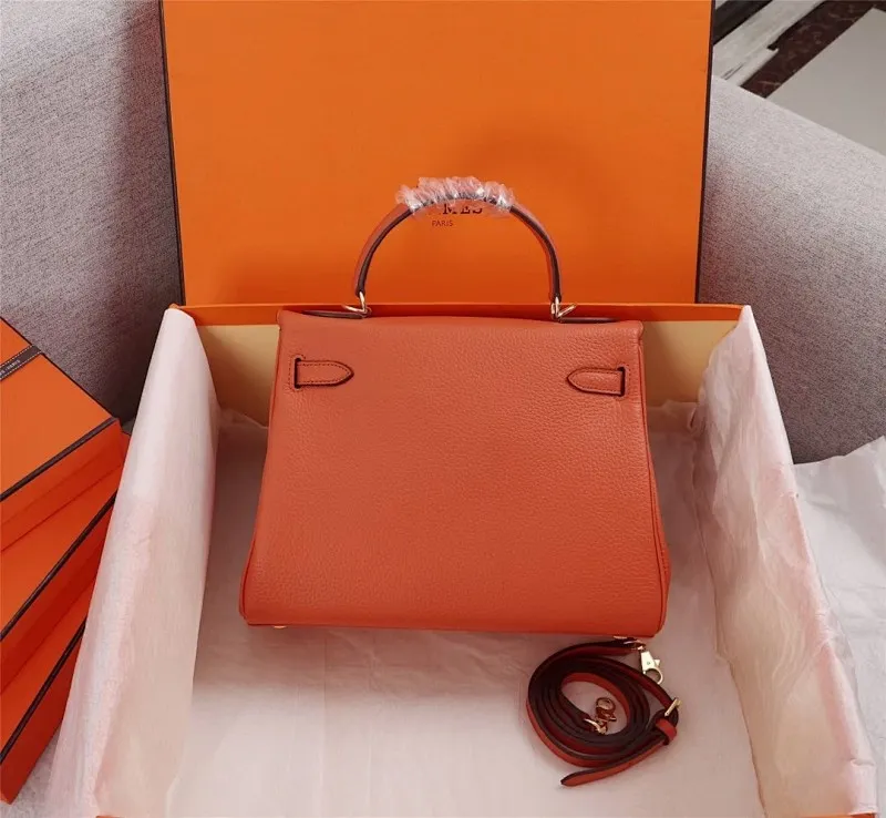 All Categories Official Website "Brand Women's Bags" Women's Bags 💙 Hermes 2022 Official New Hermes Kelly Original Princess Bag Original Calfskin Outside Sheepskin Goat Pattern Wholesale Small Size 58002700 Medium Size 58002900 Large Size 58003200 High Quality Size: Small 25CM Medium 28CM