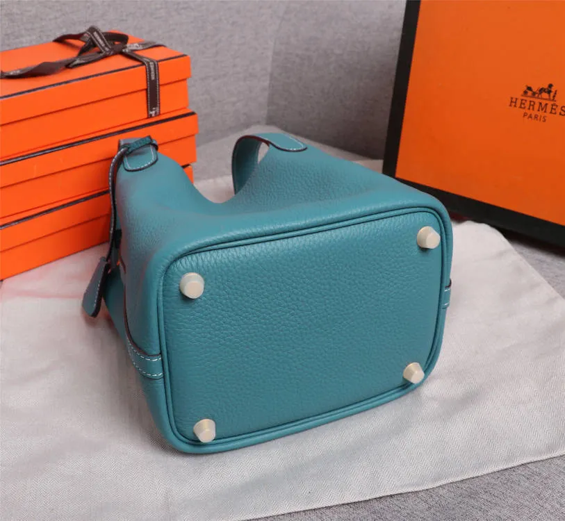 All categories Official website "Brand Women's Bags" Women's Bags 💙 Hermes 2022 official new Hermès vegetable basket picotin wholesale small size 58002400 large size 58002600 high quality size: small size 18CM large size 22CM