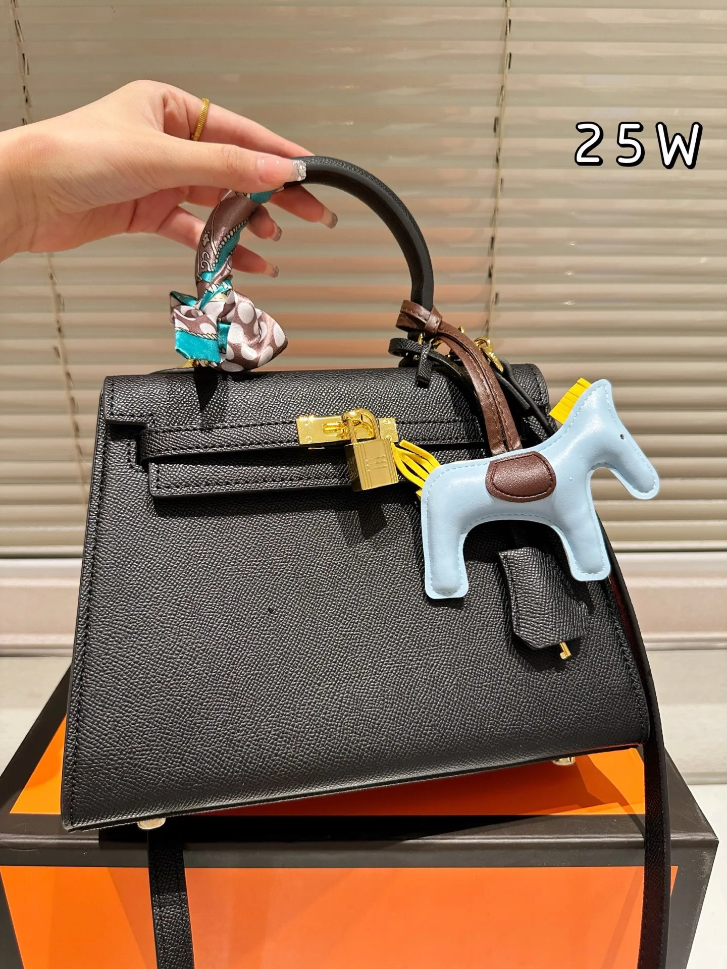 All Categories Official Website "Brand Women's Bags" Women's Bags 💙 Hermes 2025 New Hermes Crossbody Bag
