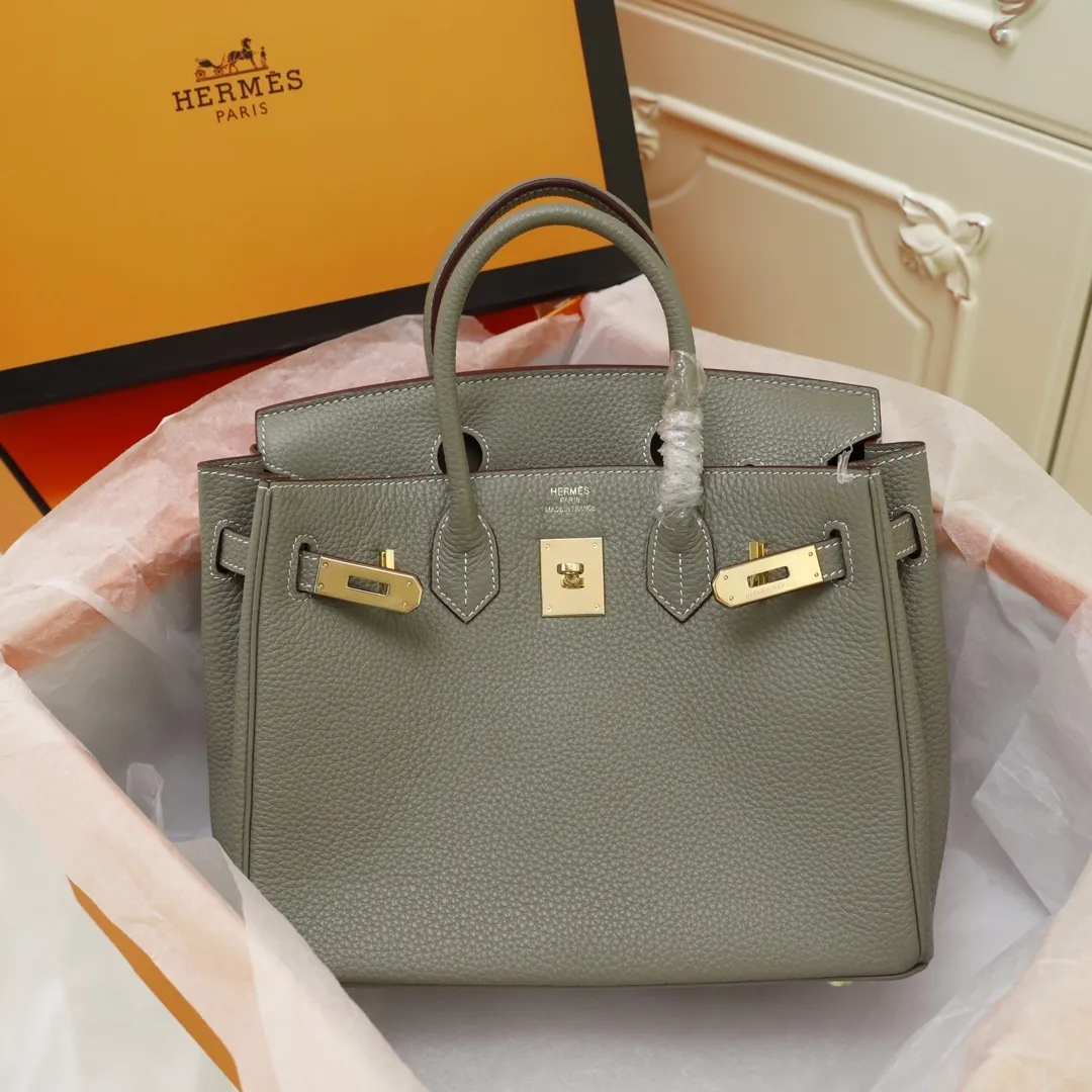 All Categories Official Website "Brand Women's Bags" Women's Bags 💙 Hermes 2022 official new Hermes women's hand-carrying and cross-body dual-use bags wholesale Imported first-layer calfskin Small size 58003800 Large size 58003900 High quality Size: Small 30CM Large 35CM