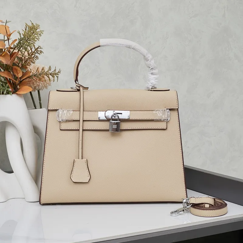 All categories Hermès women's bags (Hermès) Hermès 2528