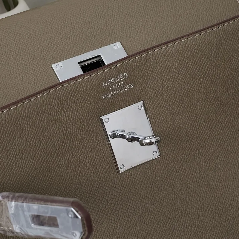 All categories Hermès women's bags (Hermès) Hermès 2528