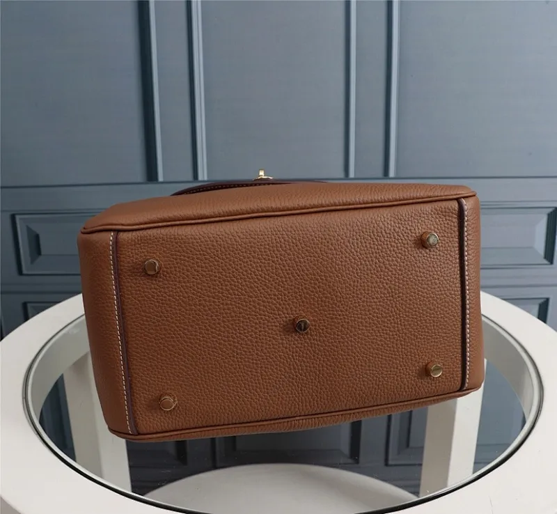 All categories Official website "Brand Women's Bags" Women's Bags 💙 Hermes 2022 official new Hermès lindy bag wholesale small size 58004000 large size 58004200 high quality size: small size 26CM large size 30CM