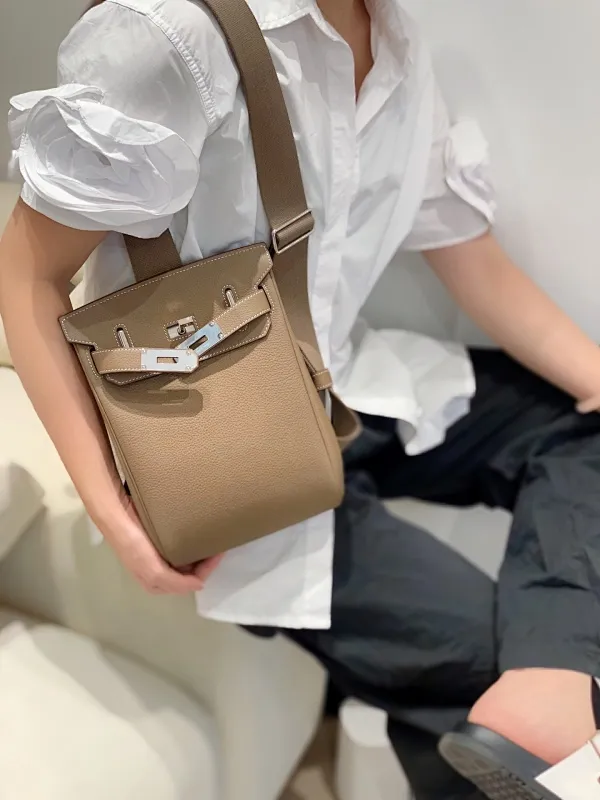 All categories Hermès women's bags (Hermès) Hermès 188