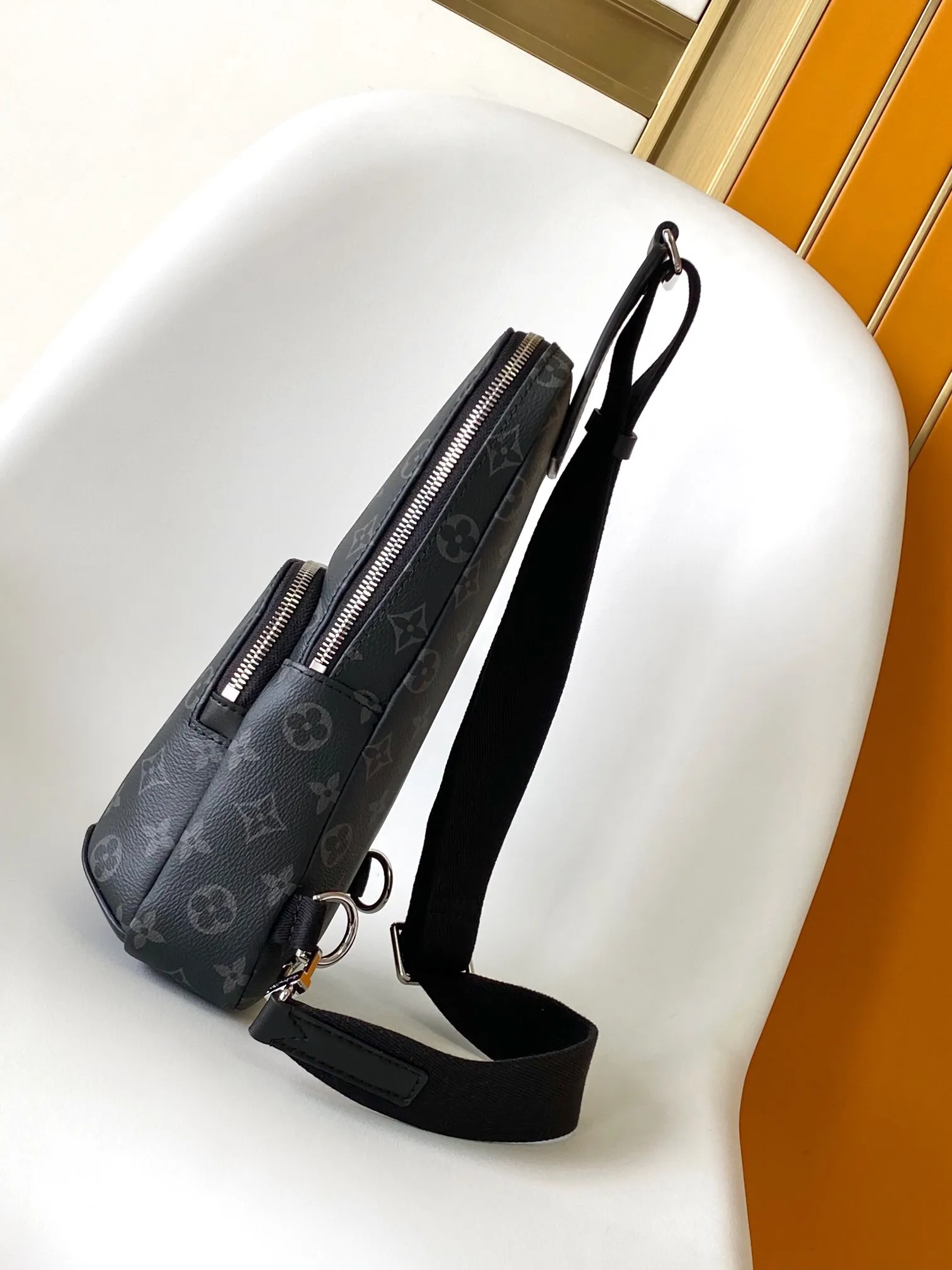 All categories 💚 Top version men’s bags 💚 LV 2024 official website new LV chest bag