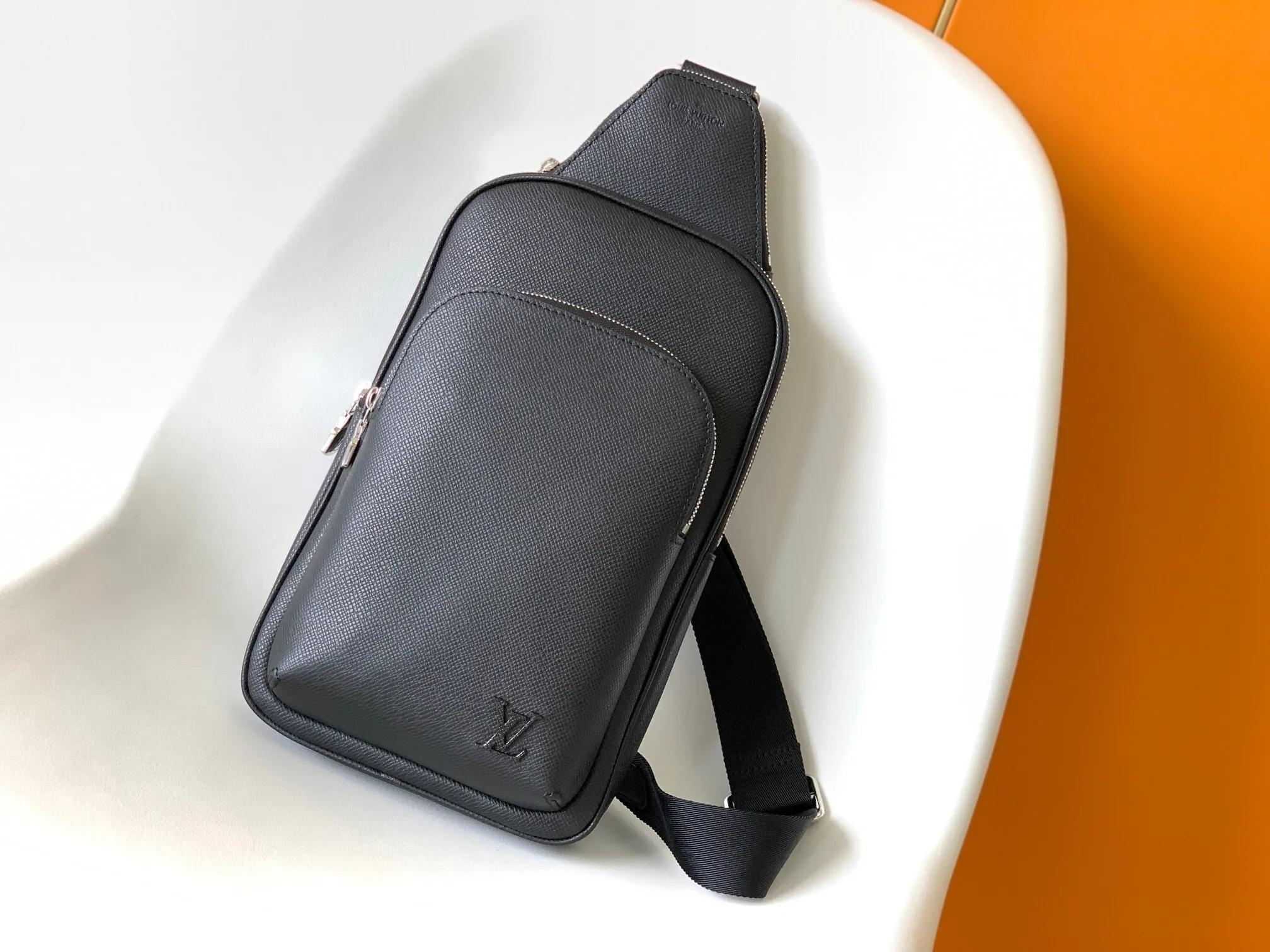 All categories 💚 Top version men’s bags 💚 LV 2025 official website new LV chest bag