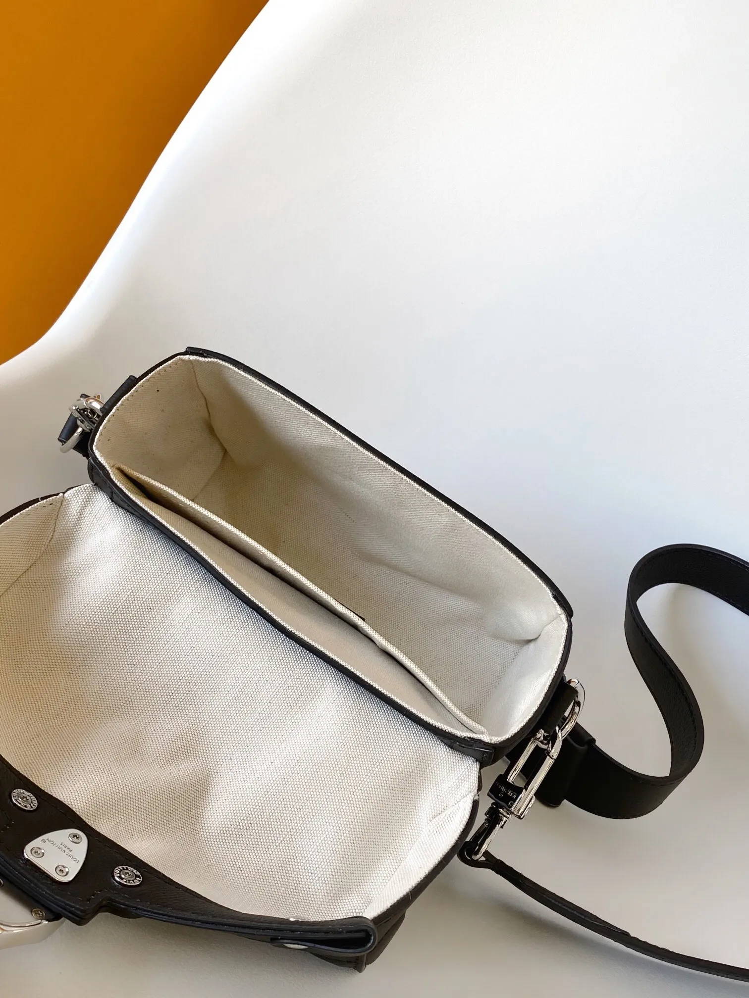 All categories 💚 Top version men’s bags 💚 LV 2024 official website new LV crossbody bag