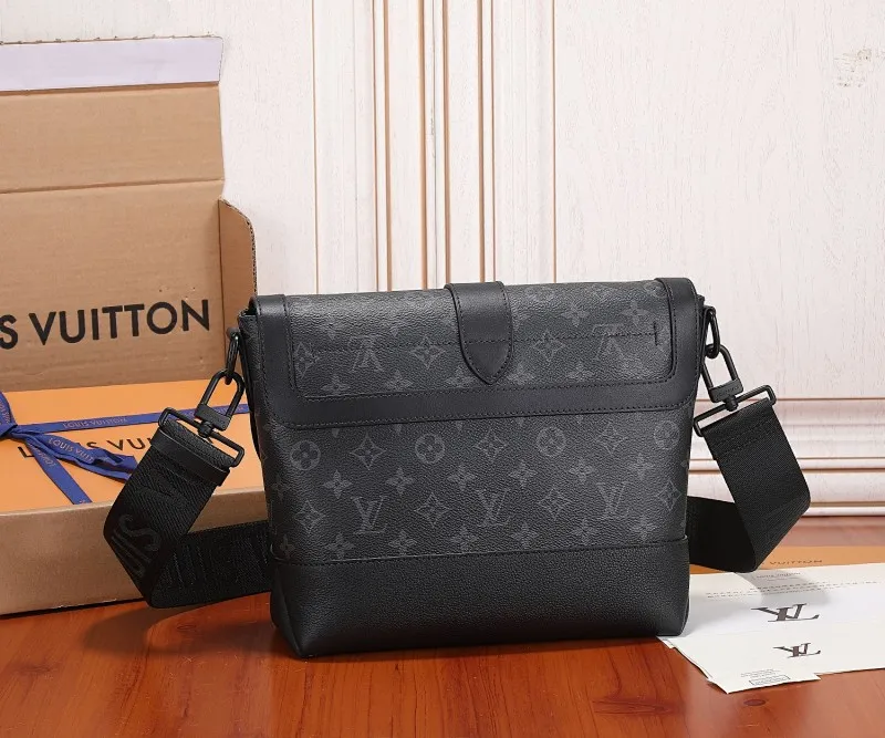 All categories 💚 Top version men’s bags 💚 LV 2023 new LV crossbody bag