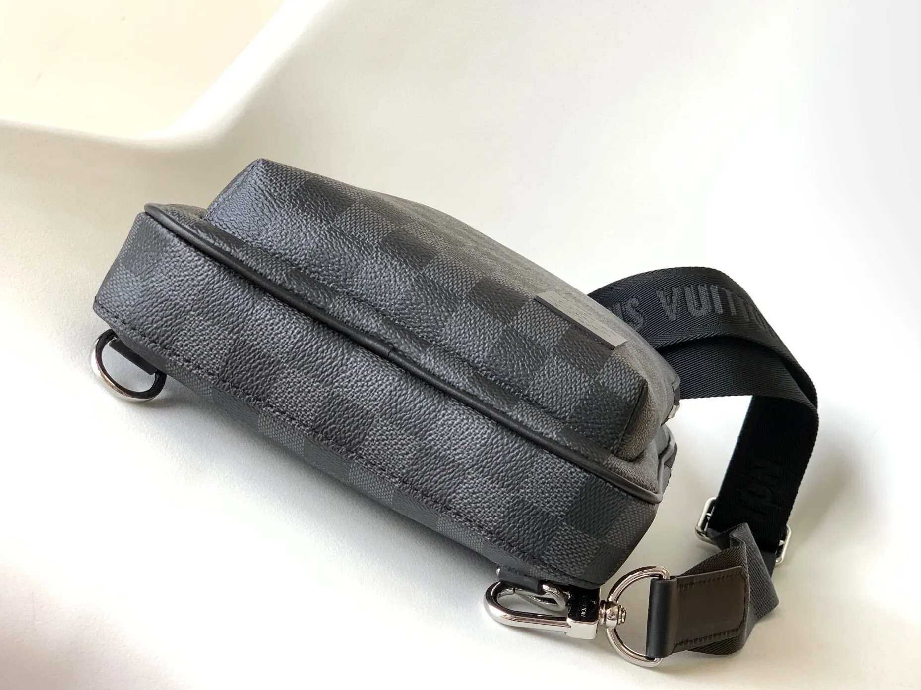 All categories 💚 Top version men’s bags 💚 LV 2025 official website new LV chest bag