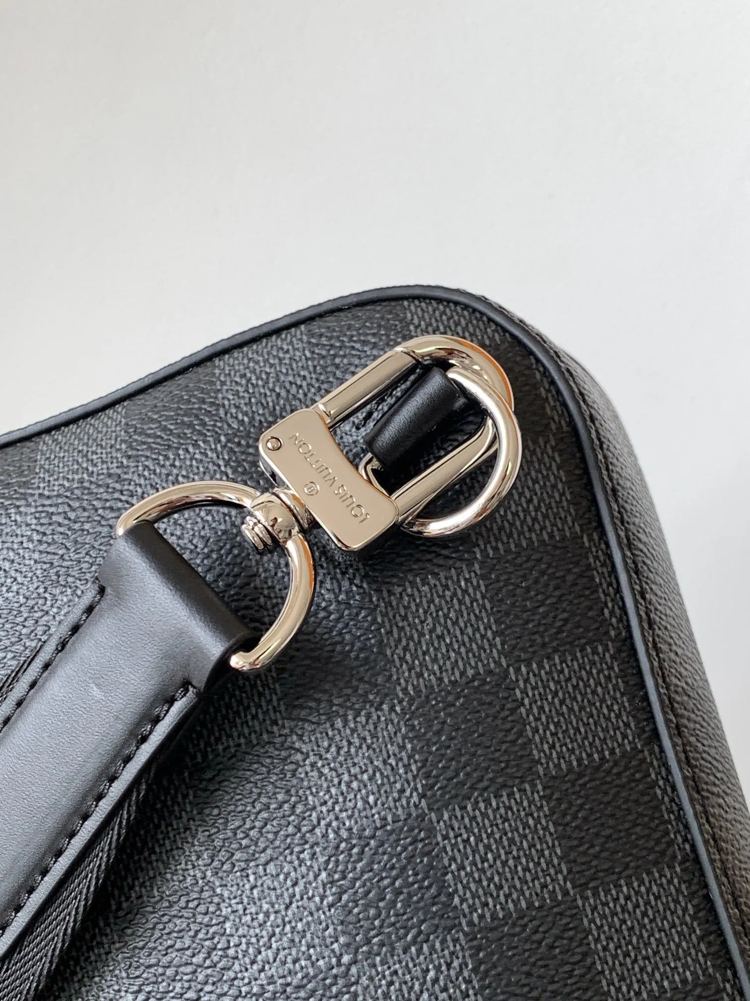 All categories 💚 Top version men’s bags 💚 LV 2025 official website new LV chest bag