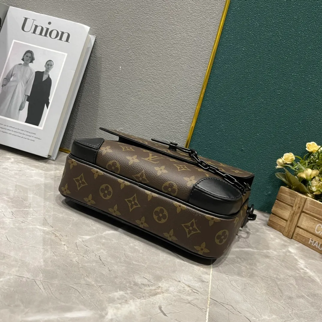 All categories 💚 Top version men’s bags 💚 LV 2024 new LV crossbody bag