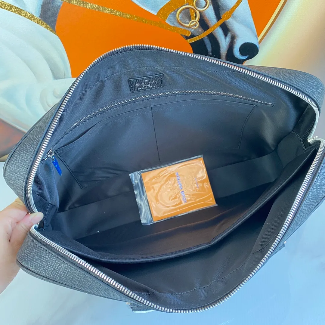 All categories 💚 Top version men’s bags 💚 LV 2023 new LV briefcase