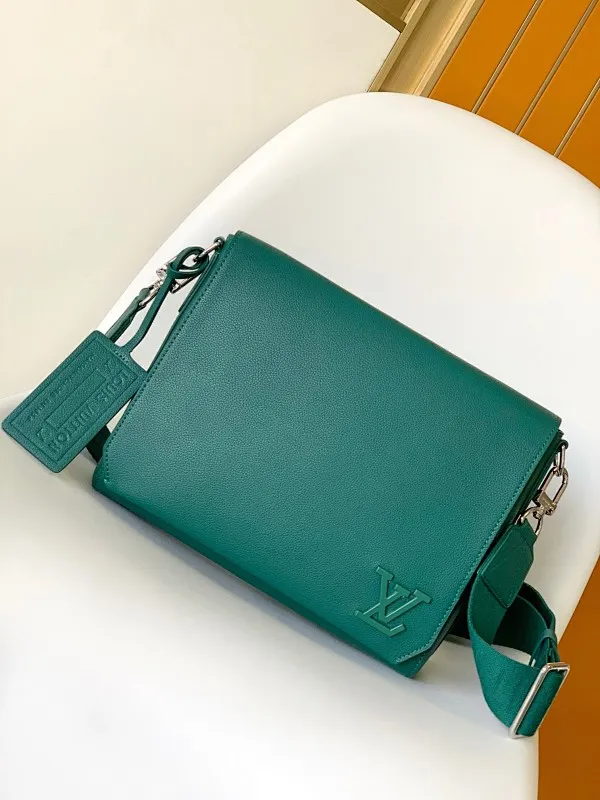 All categories 💚 Top version men’s bags 💚 LV 2023 new LV crossbody bag