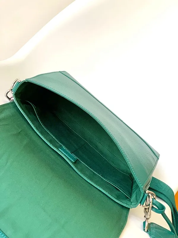 All categories 💚 Top version men’s bags 💚 LV 2023 new LV crossbody bag