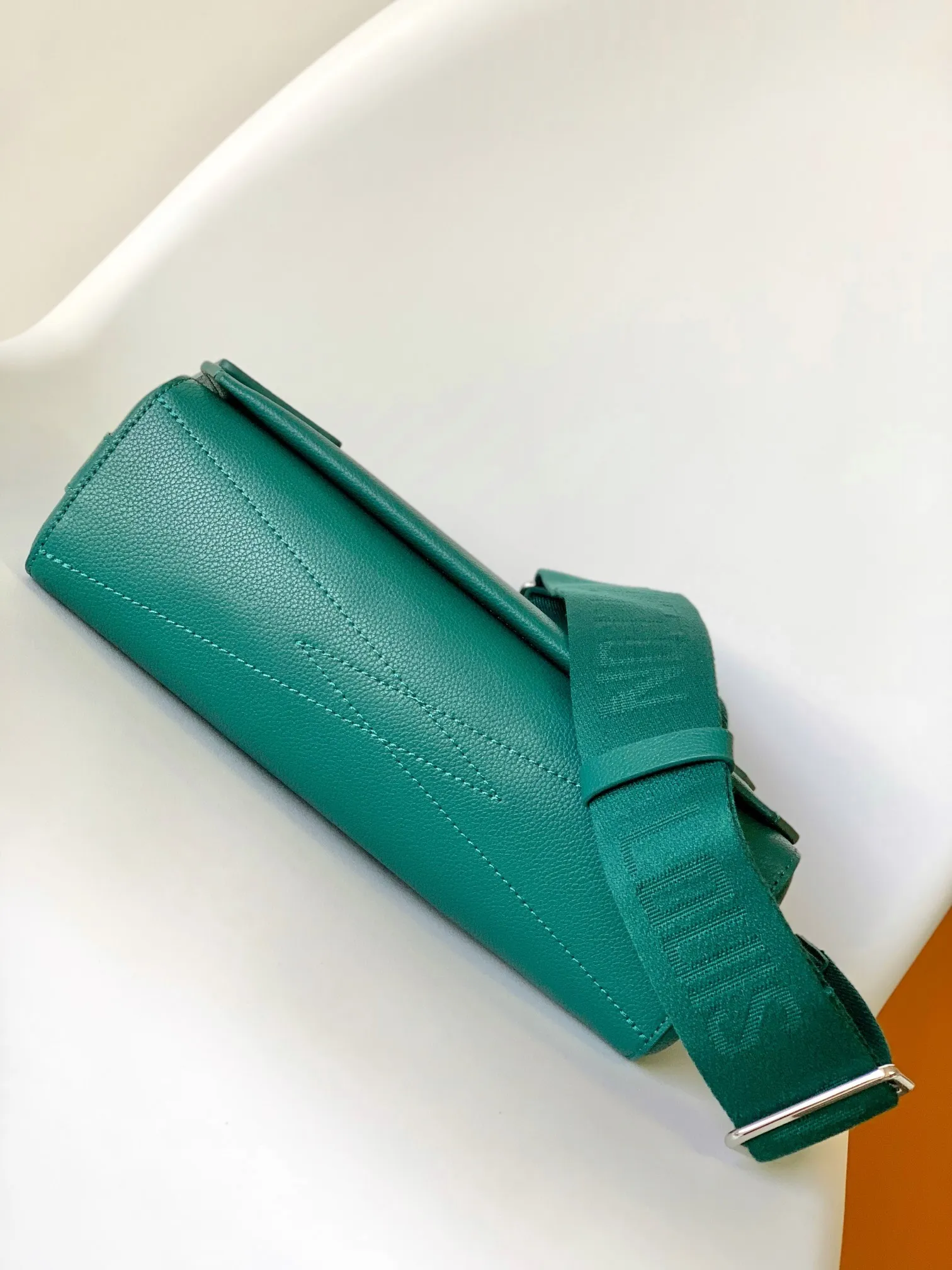 All categories 💚 Top version men’s bags 💚 LV 2023 new LV crossbody bag