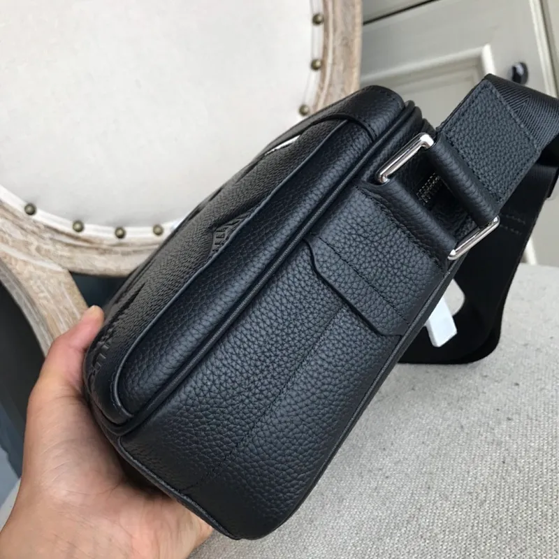 All categories 💚 Top version men’s bags 💚 LV 2023 new LV crossbody bag