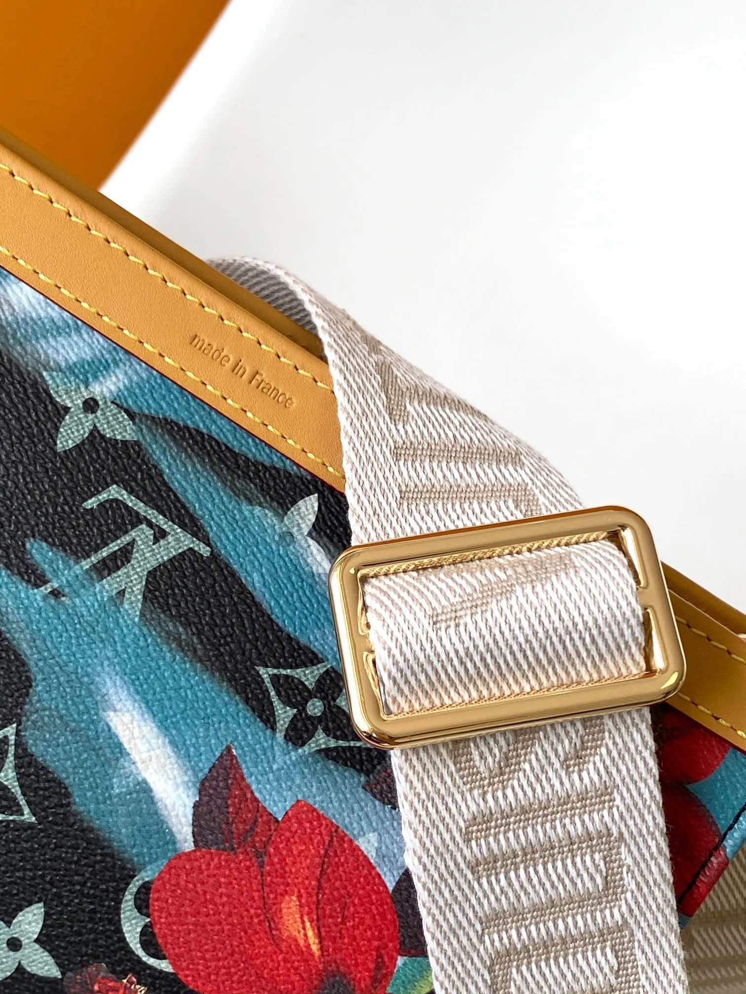 All categories 💚 Top version men’s bags 💚 LV 2025 new LV crossbody bag