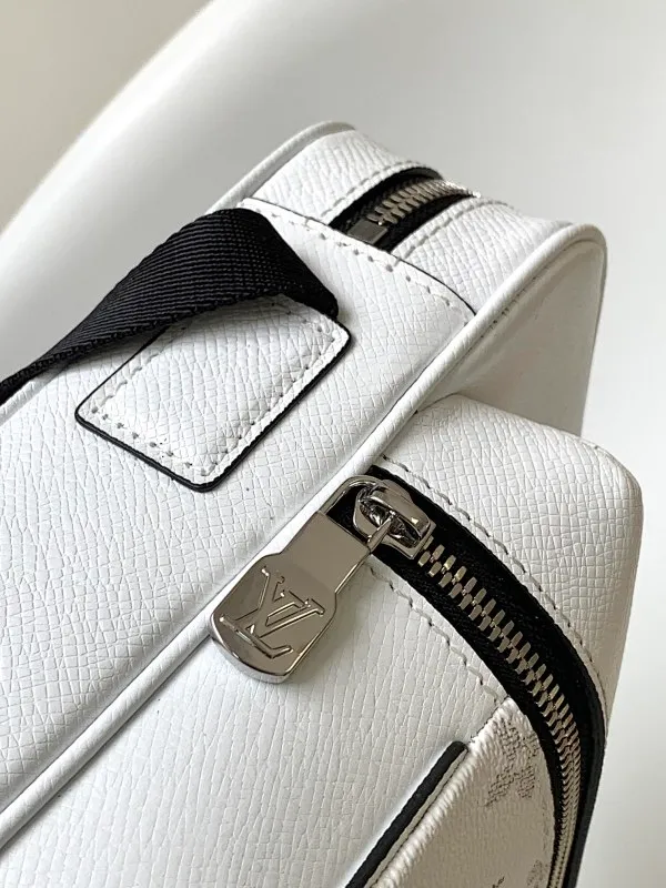 All categories 💚 Top version men’s bags 💚 LV 2024 new LV crossbody bag