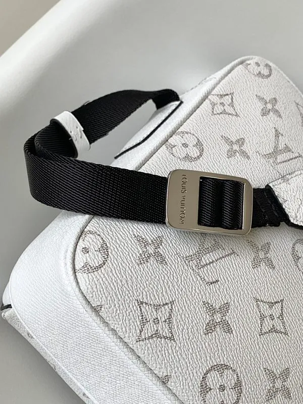 All categories 💚 Top version men’s bags 💚 LV 2024 new LV crossbody bag