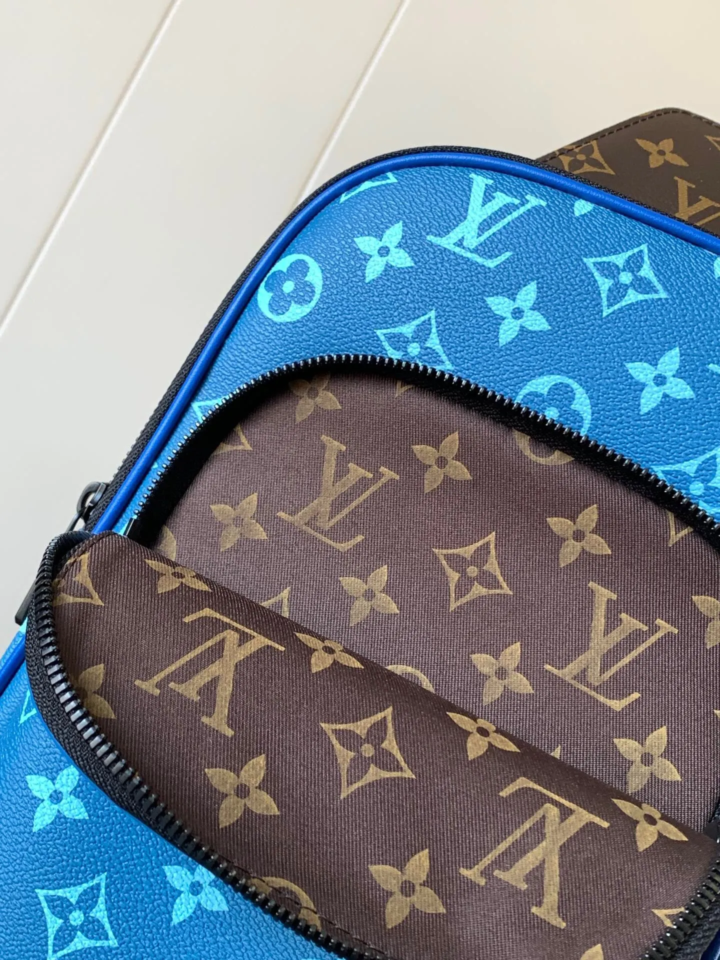 All categories 💚 Top version men’s bags 💚 LV 2024 official website new LV chest bag