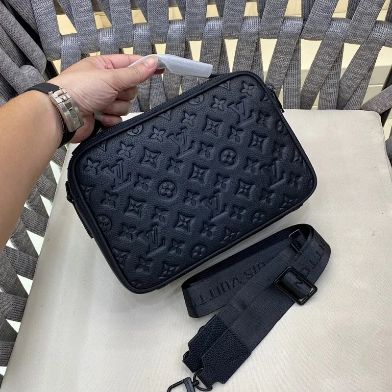 All categories 💚 Top version men’s bags 💚 LV 2024 new LV crossbody bag