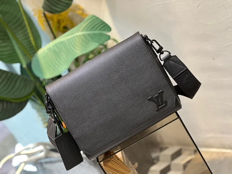 All categories 💚 Top version men’s bags 💚 LV 2025 official website new LV crossbody bag