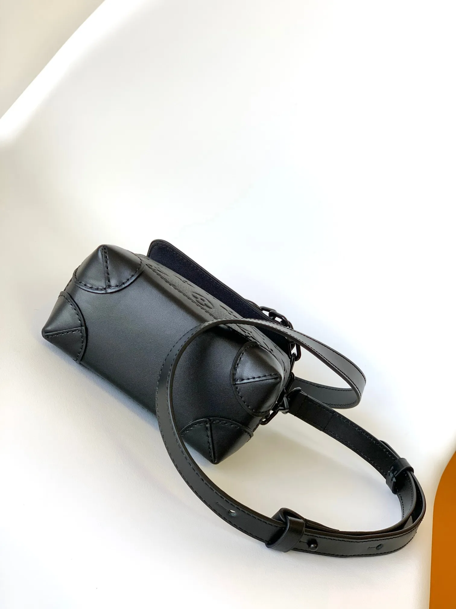 All categories 💚 Top version men’s bags 💚 LV 2025 new LV crossbody bag