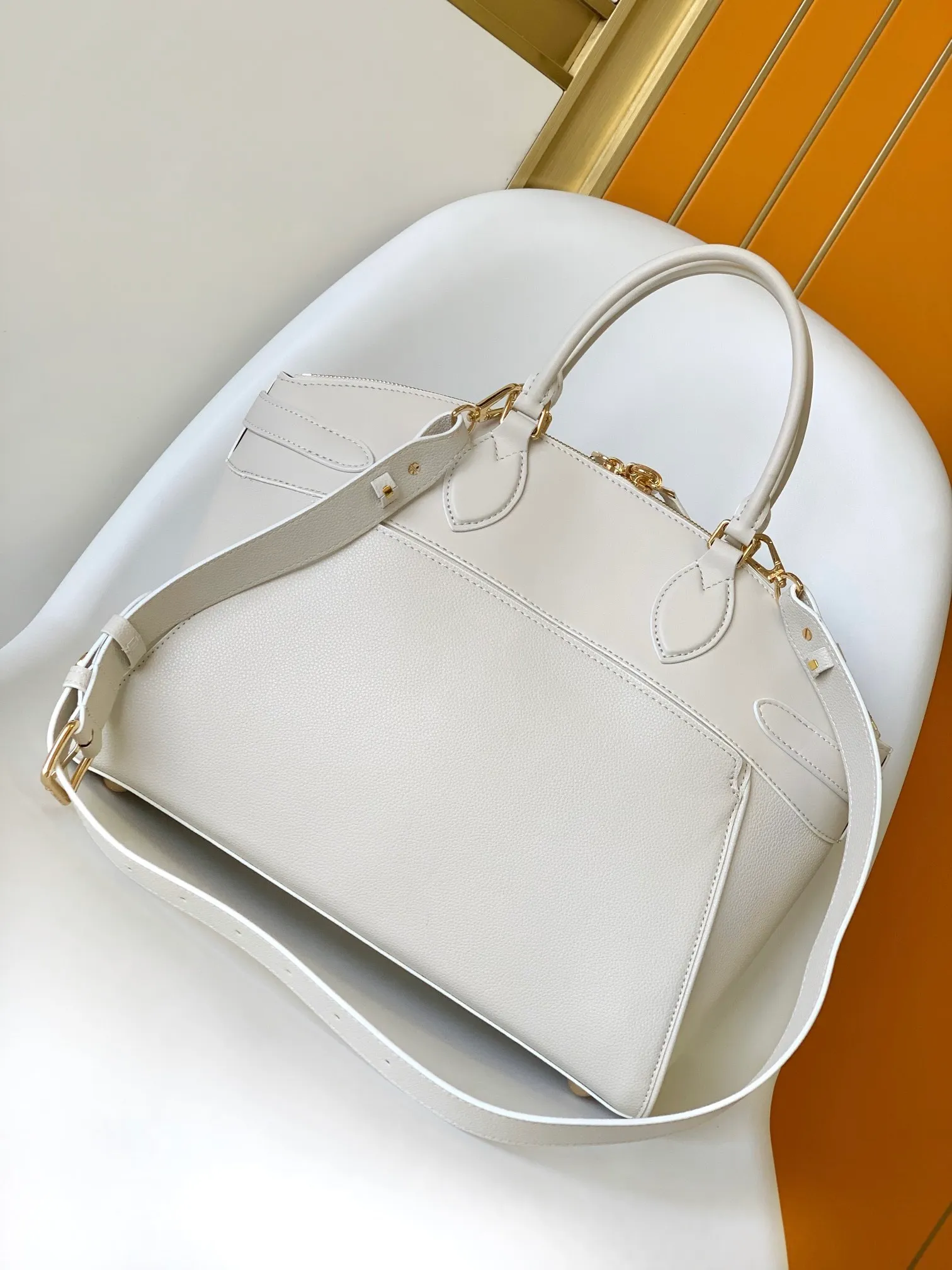All categories 💚 Top version men’s bags 💚 LV 2023 new LV crossbody bag