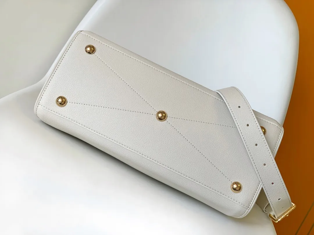 All categories 💚 Top version men’s bags 💚 LV 2023 new LV crossbody bag