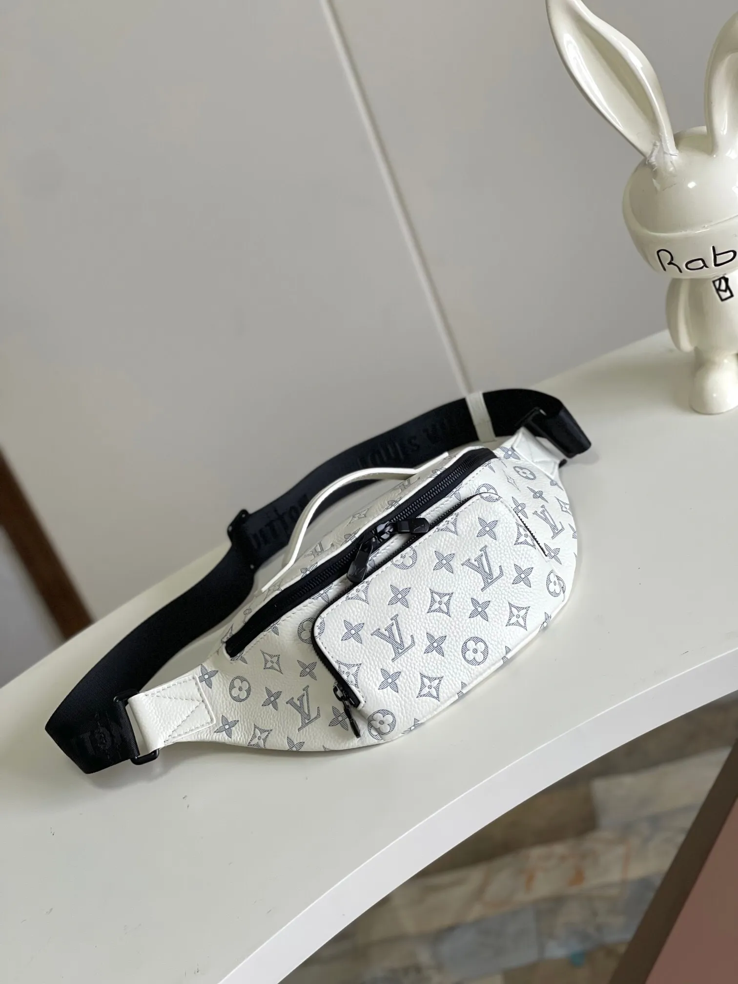 All categories 💚 Top version men’s bags 💚 LV 2024 official website new LV chest bag