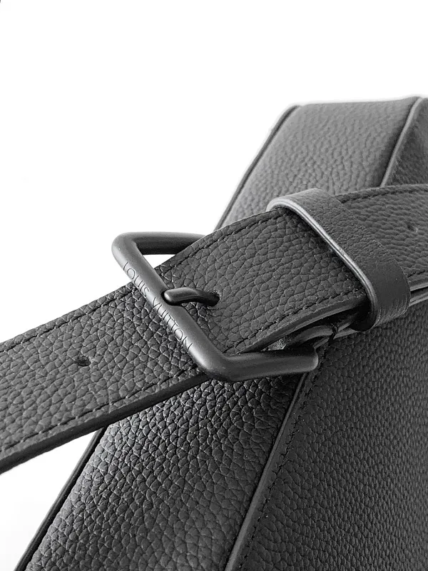 All Categories 💚 Top Version Men’s Bags 💚 LV 2026 Fashion LV Genuine Leather Briefcase